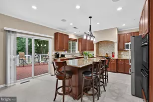 8100 Hollow Tree Ln, Upper Marlboro, MD 20772 - Photo 17