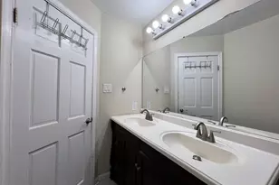 12735 Midwood Ln, Bowie, MD 20715 - Photo 7