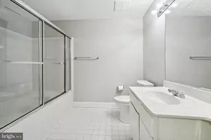 6520 Lake Park Dr, Greenbelt, MD 20770 - Photo 15