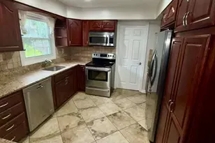 12403 Madeley Ln, Bowie, MD 20715 - Photo 5