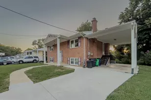 4612 Sharon Rd, Temple Hills, MD 20748 - Photo 3