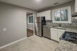 4612 Sharon Rd, Temple Hills, MD 20748 - Photo 9