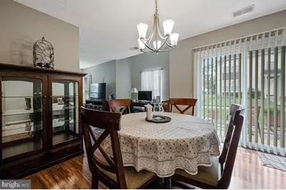 4905 Marlborough Grove, Upper Marlboro, MD 20772 - Photo 9