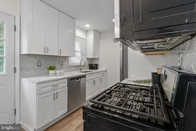 819 Maury Avenue, Oxon Hill, MD 20745 - Photo 13