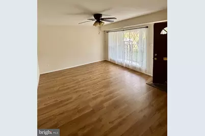 8042 Lakecrest Drive, Greenbelt, MD 20770 - Photo 3