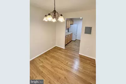8042 Lakecrest Drive, Greenbelt, MD 20770 - Photo 7