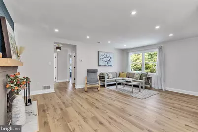 6202 Inwood Street S, Cheverly, MD 20785 - Photo 3