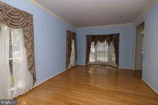 5803 Lawton Ct, Lanham, MD 20706 - Photo 5