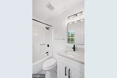 8517 Rhode Island Avenue, College Park, MD 20740 - Photo 15