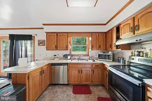 2512 Cool Spring Rd, Hyattsville, MD 20783 - Photo 9