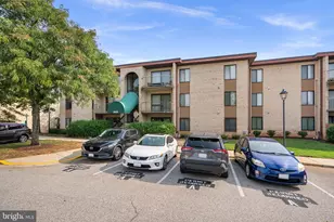 6930 Hanover Pkwy, Greenbelt, MD 20770 - Photo 3