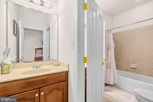 16610 Pleasant Colony Dr, Upper Marlboro, MD 20774 - Photo 31