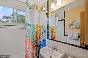2 Laurel Hill Rd, Greenbelt, MD 20770 - Photo 25
