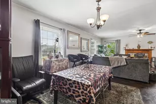 15751 Pointer Ridge Dr, Bowie, MD 20716 - Photo 13