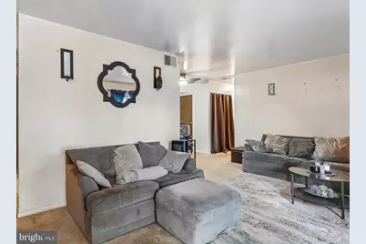 6912 Hanover Parkway #301, Greenbelt, MD 20770 - Photo 9