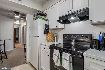 6912 Hanover Parkway #301, Greenbelt, MD 20770 - Photo 3