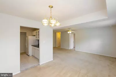 9808 47th Place #202, College Park, MD 20740 - Photo 5
