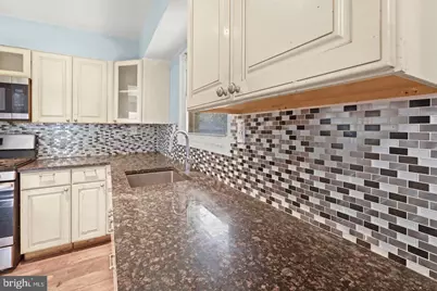 2217 Columbia Place, Landover, MD 20785 - Photo 9