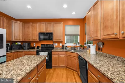 13912 Chadsworth Terrace, Laurel, MD 20707 - Photo 17