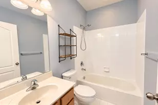835 Regents Square, Oxon Hill, MD 20745 - Photo 19