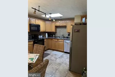 5951 Surrey Service Drive, District Heights, MD 20747 - Photo 9