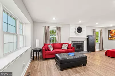 8715 Crestmont Lane, Laurel, MD 20708 - Photo 11