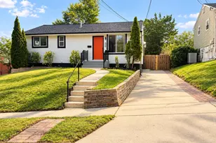 2310 Roslyn Ave, District Heights, MD 20747 - Photo 1