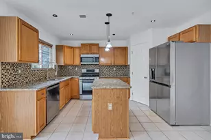 812 Vauxhall Rd, Landover, MD 20785 - Photo 9