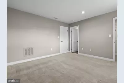 6100 Northwest Drive, Hyattsville, MD 20782 - Photo 25