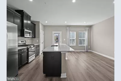 6100 Northwest Drive, Hyattsville, MD 20782 - Photo 5