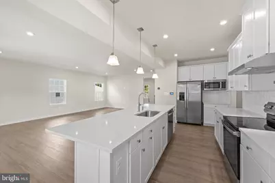 15609 Rockburn Way, Bowie, MD 20716 - Photo 9