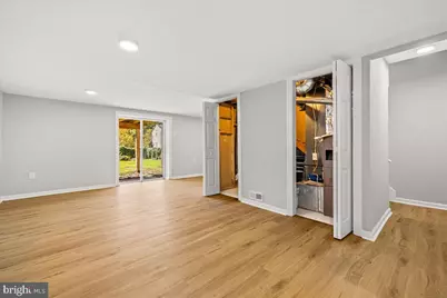816 Central Hills Lane, Landover, MD 20785 - Photo 33