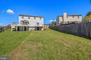 816 Central Hills Ln, Landover, MD 20785 - Photo 57