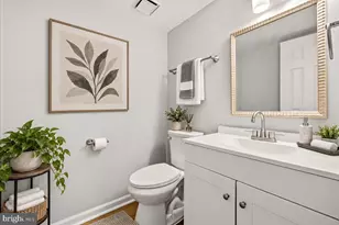 816 Central Hills Ln, Landover, MD 20785 - Photo 27