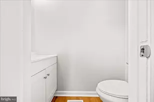 816 Central Hills Ln, Landover, MD 20785 - Photo 9