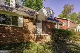 3 Lakeside Dr, Greenbelt, MD 20770 - Photo 3