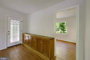 3 Lakeside Dr, Greenbelt, MD 20770 - Photo 9