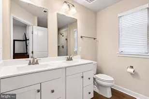 6110 Northwest Dr, Hyattsville, MD 20782 - Photo 11