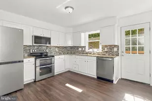 320 Baron Ct, Fort Washington, MD 20744 - Photo 3