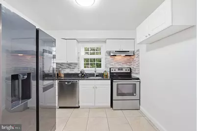 7200 Wells Parkway, Hyattsville, MD 20782 - Photo 13