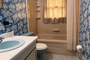 6911 Canyon Dr, Capitol Heights, MD 20743 - Photo 11