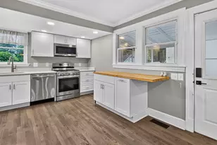 6704 Boxwood Dr, Suitland, MD 20746 - Photo 5