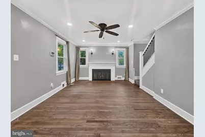 6704 Boxwood Drive, Suitland, MD 20746 - Photo 9