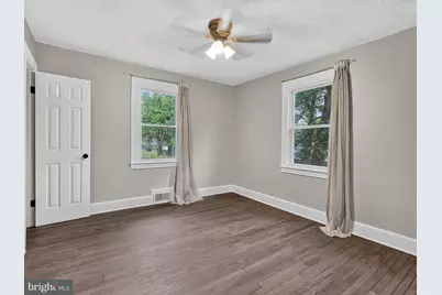 6704 Boxwood Drive, Suitland, MD 20746 - Photo 15