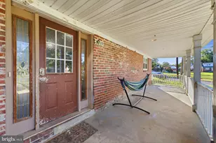 8039 New Riggs Rd, Hyattsville, MD 20783 - Photo 3