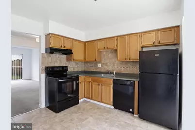 3213 Prince Ranier Place, District Heights, MD 20747 - Photo 13