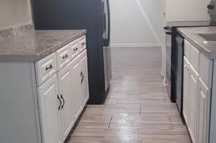 7806 Hanover Pkwy, Greenbelt, MD 20770 - Photo 5