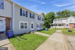 2946 Buckthorn Ct, Lanham, MD 20706 - Photo 3