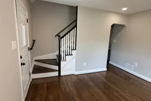 1910 Gaylord Dr, Suitland, MD 20746 - Photo 3