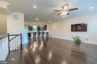 3831 Pentland Hills Dr, Upper Marlboro, MD 20774 - Photo 3